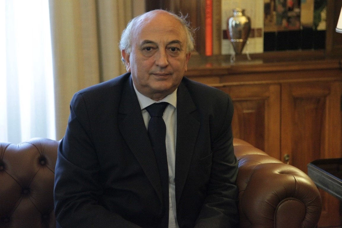 Παίρνει θέση η κυβέρνηση υπερ του Οικουμενικού Πατριάρχη για το ουκρανικό